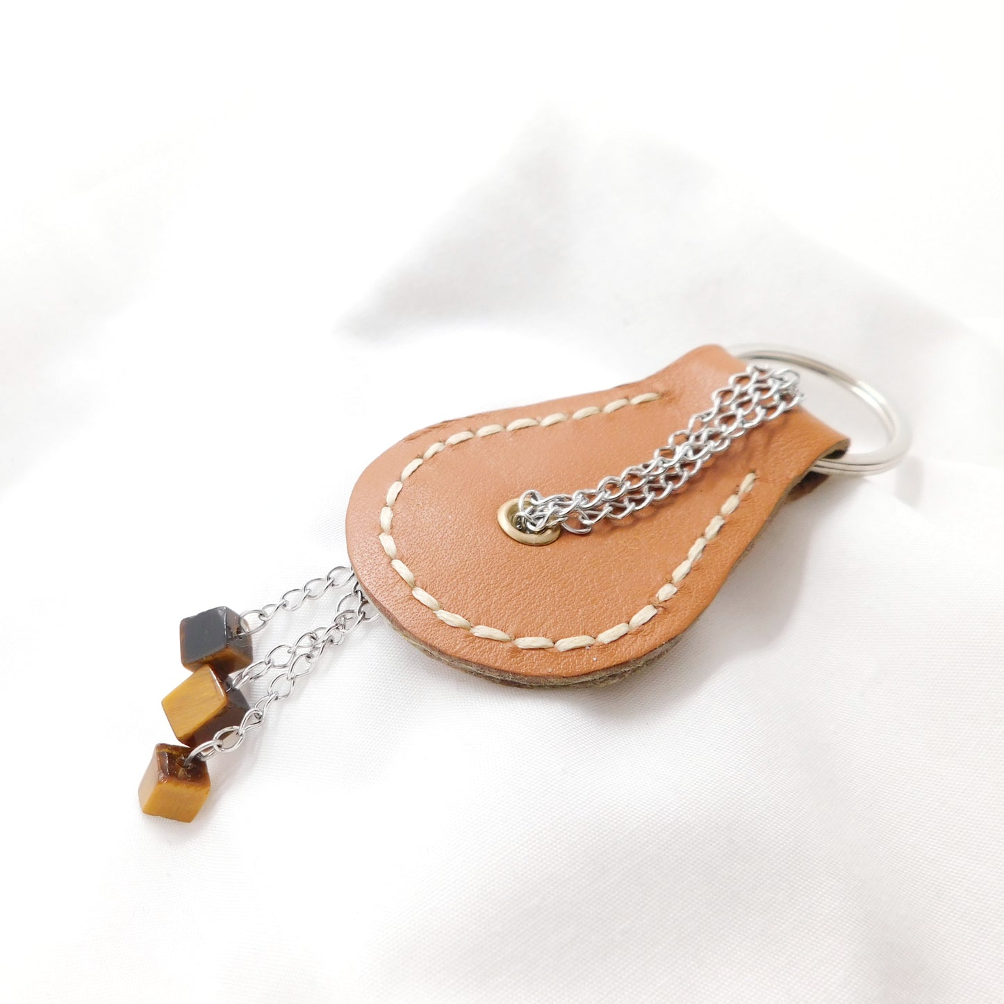 Porte clef cuir et pierre naturelle fais main