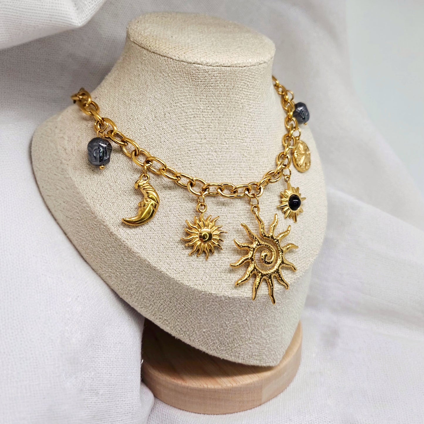 Collier en acier inoxydable doré divers breloque et perles Hématite