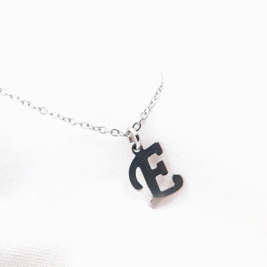 Collier initial