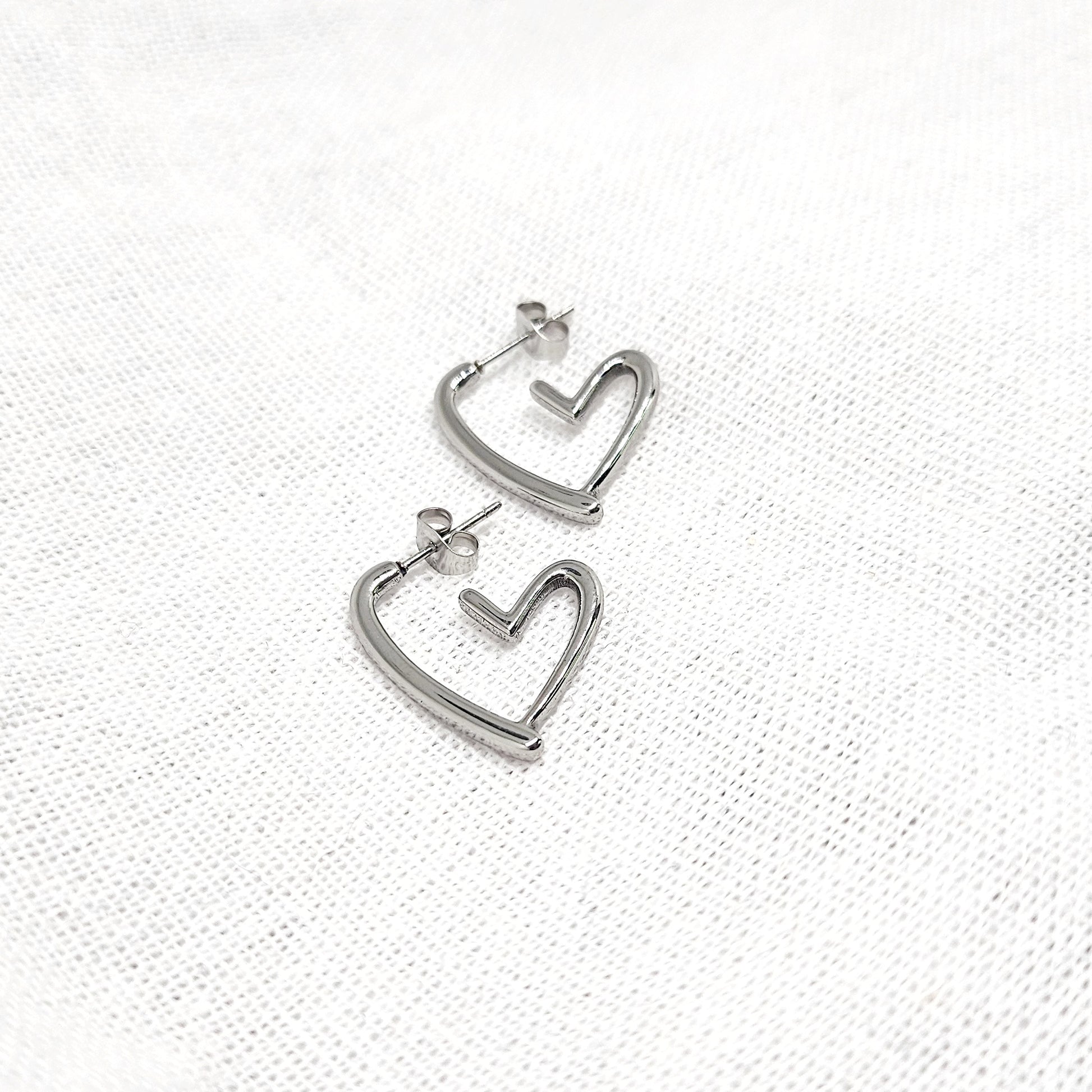 Boucles d'oreilles cœur en acier inoxydable